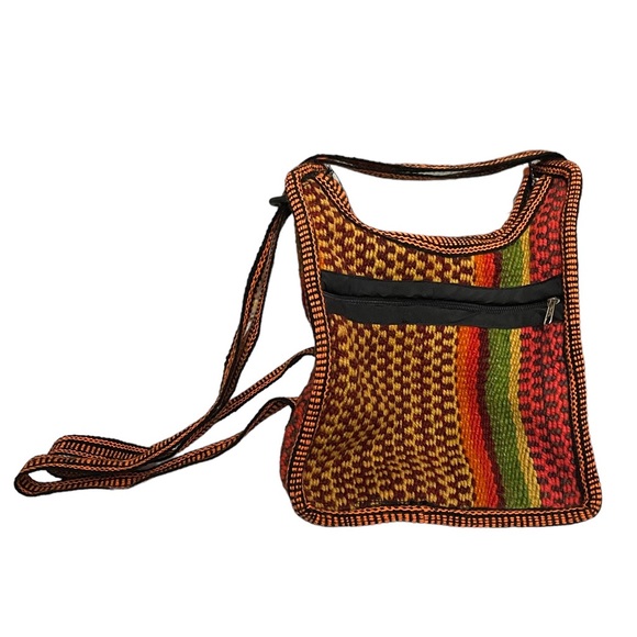NWOT Sling Back Pack Convertible Shoulder Bag and Backpack Handwoven in Peru - Picture 1 of 9